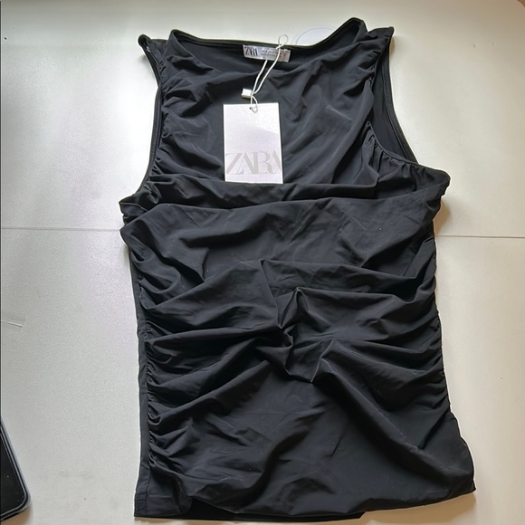 Zara Black Women's Top/Closet Staples - Picture 1 of 3